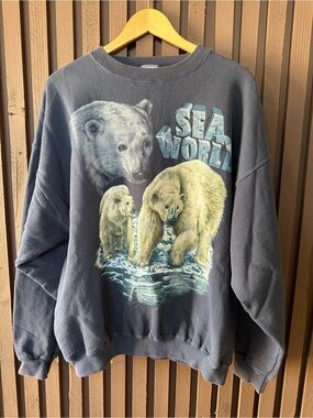 Vintage 90's Sea World Polar Bear Blue Sun Faded Large Sweatshirt Polar Bear L